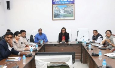 पर्यावरण संरक्षण को ध्यान में रखते हुए पर्यटन स्थलों पर बुनियादी सुविधाओं के विकास पर जोर