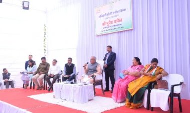 सिहावा में CM भूपेश ने ली अधिकारियों की समीक्षा बैठक