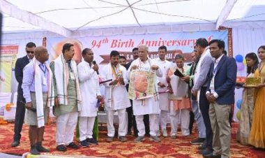 डॉ एस.एन. सुब्बाराव की जयंती के अवसर पर CM भूपेश बघेल वर्किंग वोमेन्स हॉस्टल पहुंचे