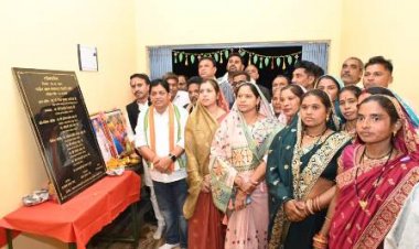 कबीर आश्रम सत्संग समारोह में हुये शामिल मंत्री डॉ. डहरिया, दी 55 लाख की सौगात 