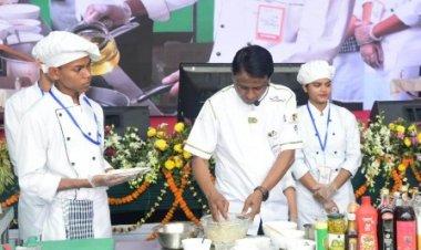 छत्तीसगढ़ मिलेट कार्निवाल में शेफ डॉ. नितिन शिंडे ने उपवास में खाने के लिए बनाया मिलेट्स का फलाहार