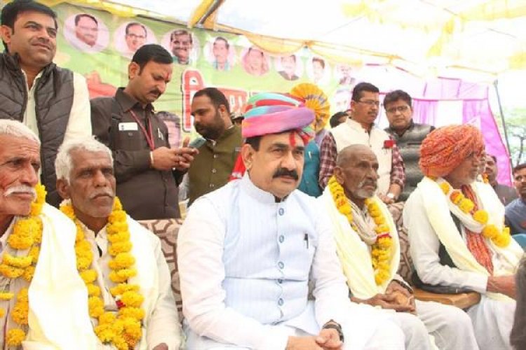 गृह मंत्री डॉ. मिश्रा और दतिया के प्रभारी मंत्री श्री धाकड़ ने दी सौगातें