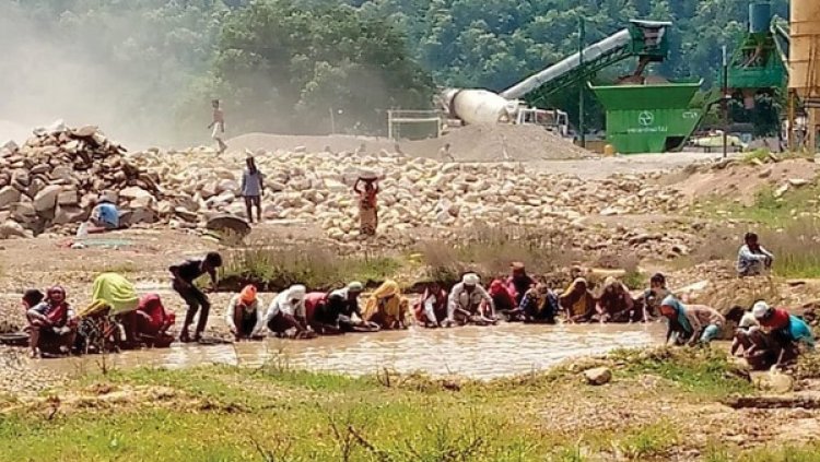 पन्ना मझगाय परियोजना से अजयगढ़ के सौ से अधिक गाँव होंगे लाभान्वित : मंत्री  