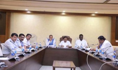 अनुसूचित वर्गों के भावी उद्यमियों के लिये जिलों में कार्यशालाएँ हों: वित्त मंत्री श्री देवड़ा