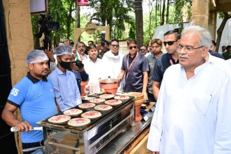 मुख्यमंत्री भूपेश बघेल ने गुरु नानक सरोवर स्थित मिलेट्स कैफे का किया लोकार्पण
