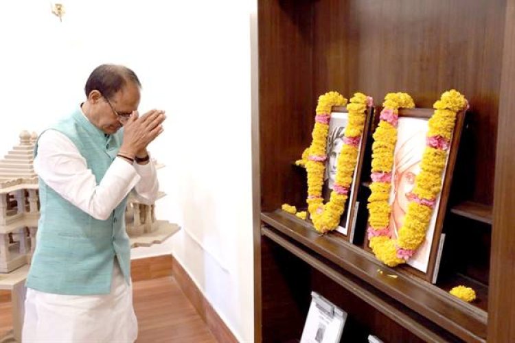 CM शिवराज ने अमर शहीद मंगल पांडे तथा बंकिमचंद्र चट्टोपाध्याय की पुण्य-तिथि पर नमन किया