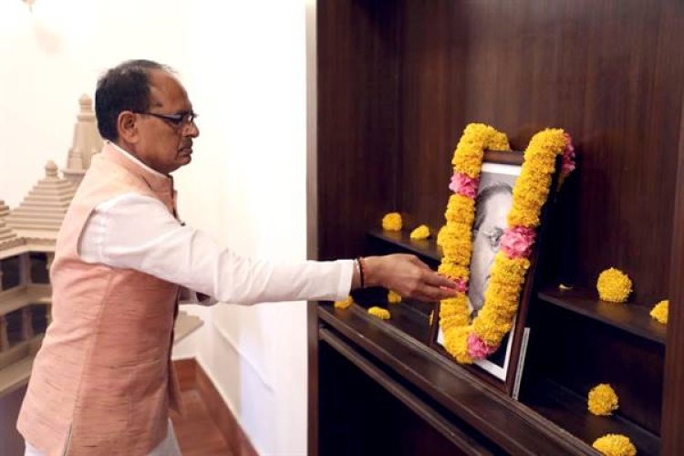 मुख्यमंत्री चौहान ने भारत रत्न डॉ. अंबेडकर को जयंती पर किया नमन  