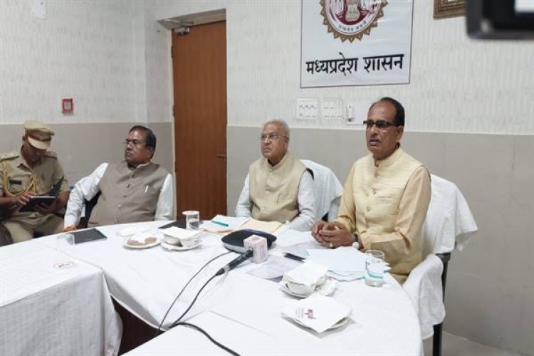 मानव जीवन की सुरक्षा के लिए वन और वन्य-प्राणियों को बचाएँ : मुख्यमंत्री
