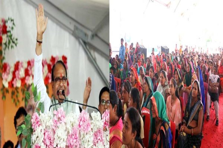 हर क्षेत्र में महिलाएँ सशक्त होकर आगे आईं और अलग पहचान बनाई: मुख्यमंत्री