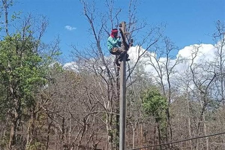 बालाघाट जिले के नक्सल प्रभावित गाँव में पहुँचेगी बिजली