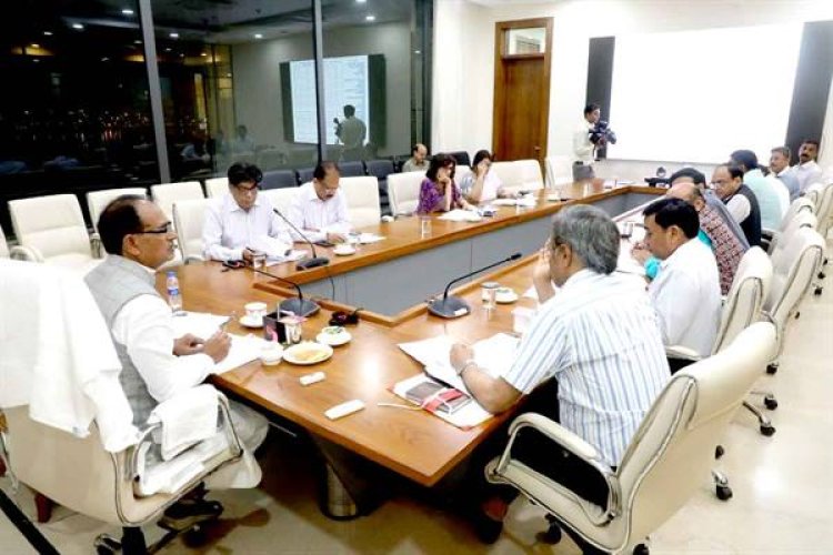 भ्रष्टाचार के मामलों में तत्परता से करें कार्यवाही: मुख्यमंत्री