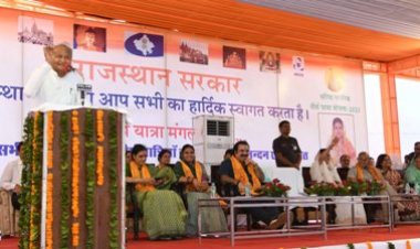 मुख्यमंत्री गहलोत ने रामेश्वरम मदुरई तीर्थ यात्रियों को दी शुभकामनाएं