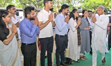 राष्ट्र एवं समाज के विकास में सिविल सेवा अधिकारियों की भूमिका अहम: मुख्यमंत्री