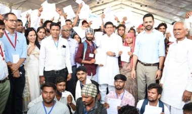 दौसा मेगा जॉब फेयर में करीब डेढ़ हजार युवाओं को मिला नौकरी का ऑफर