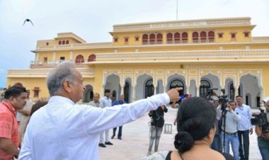 CM गहलोत ने किया जयपुर शहर के विकास कार्यों का अवलोकन