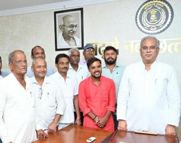 मुख्यमंत्री से सिंघरौर कुर्मी समाज के प्रतिनिधिमंडल ने की मुलाकात