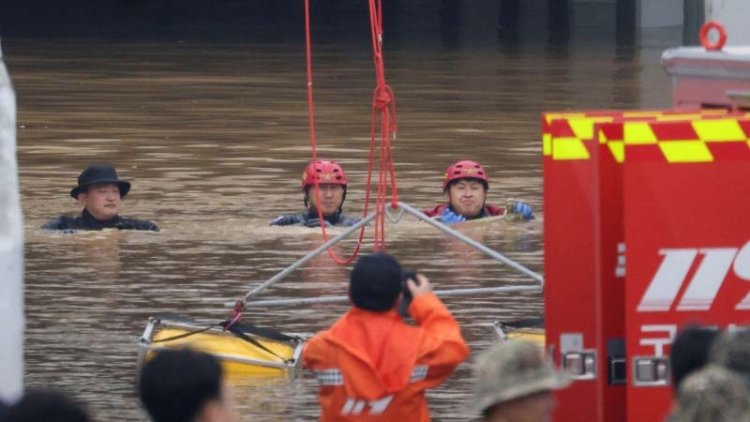 बारिश से साउथ कोरिया में बाढ़ से 33 लोगों की मौत