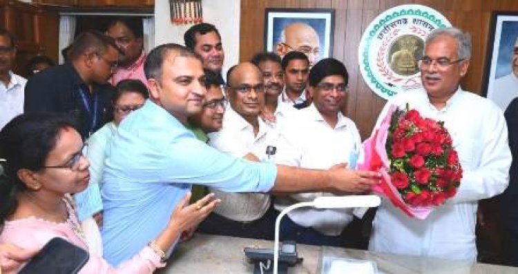 CM भूपेश बघेल का छत्तीसगढ़ जनसम्पर्क अधिकारी संघ ने जताया आभार
