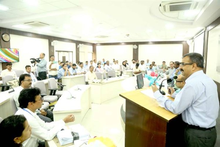 मुख्य निर्वाचन पदाधिकारी ने जिला निर्वाचन अधिकारियों के दो दिवसीय प्रशिक्षण का किया शुभारंभ
