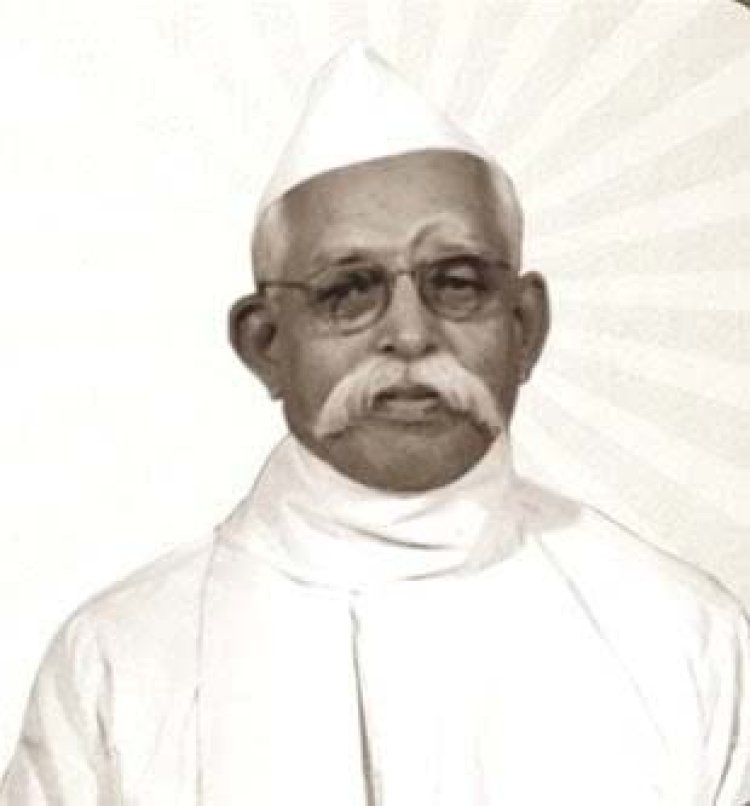 मुख्यमंत्री ने पंडित रविशंकर शुक्ल की जयंती पर उन्हें किया याद