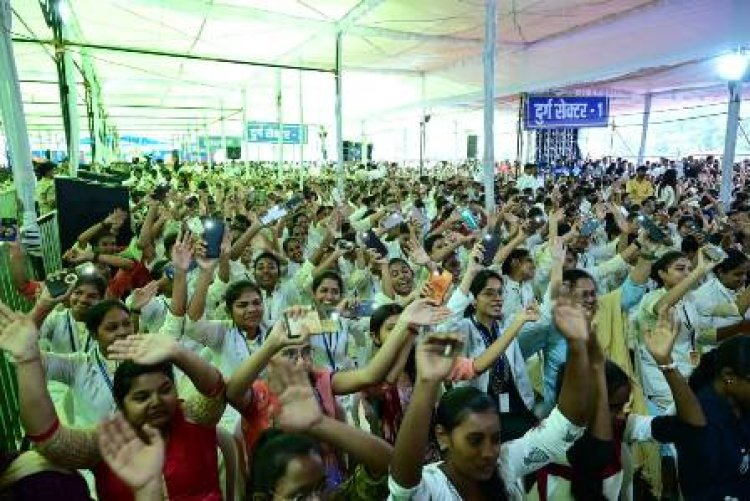 युवाओं से भेंट-मुलाकात, मुख्यमंत्री भूपेश बघेल का युवा वर्ग कर रहे हैं बेसब्री से इंतजार