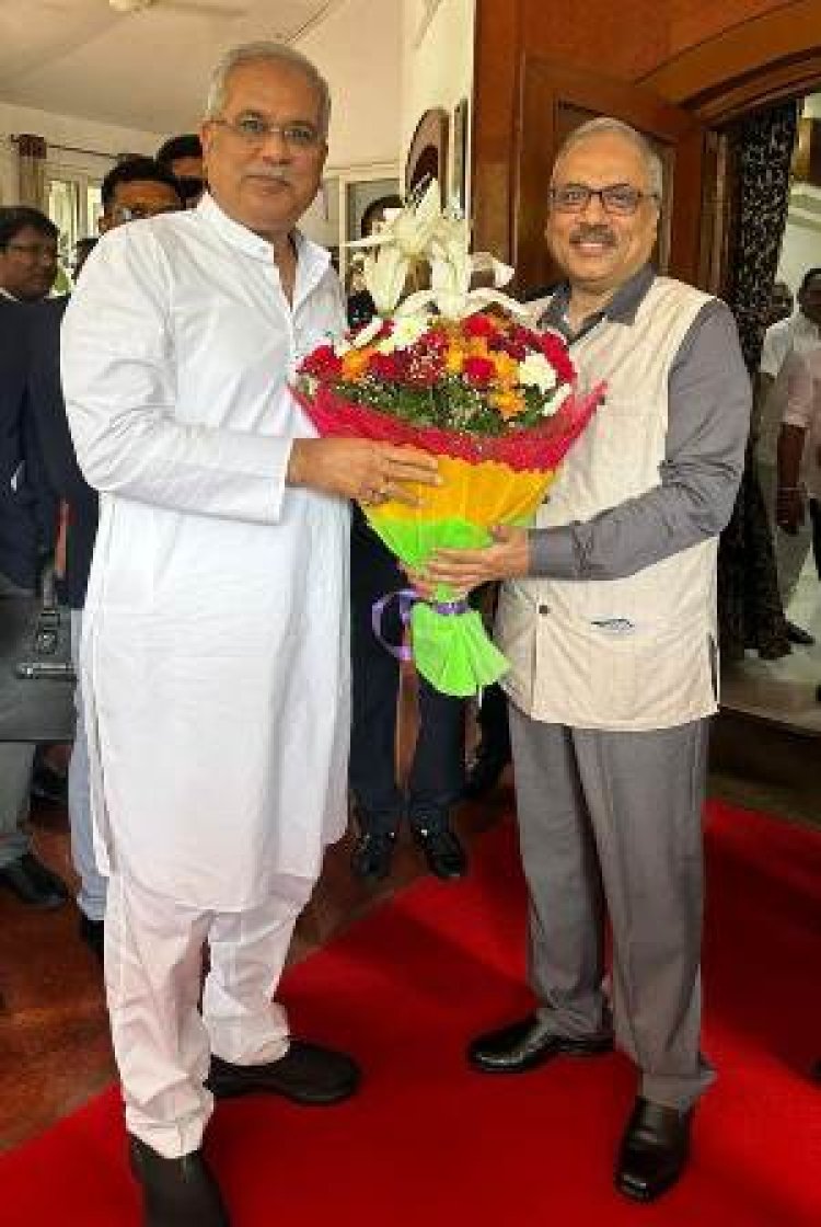 CM भूपेश ने उच्च न्यायालय के मुख्य न्यायाधीश से सौजन्य मुलाकात की