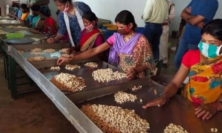 वर्दी समाज और देश के सम्मान का प्रतीक: राज्यपाल