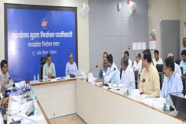 मुख्य निर्वाचन पदाधिकारी ने निर्वाचन व्यय निगरानी अंतर्गत स्टेट नोडल अधिकारियों के साथ की बैठक