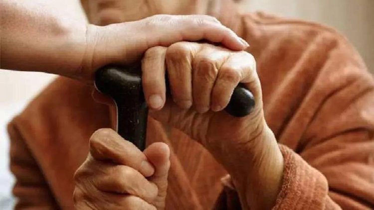 देश के 32 फीसदी बुजुर्ग सरकार से नाराज, कई सरकारी सुविधाएं बंद 