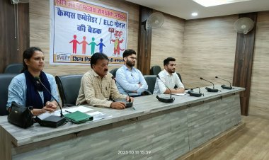 केंपस एम्बेसडर मतदाताओं को जागरूक करने में सक्रिय सहयोग दें - सीईओ जिला पंचायत