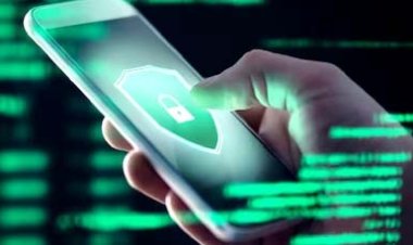 विपक्ष के नेताओं को एप्पल की चेतावनी, हैक हो सकता है आपका आई फोन, मचा बवाल