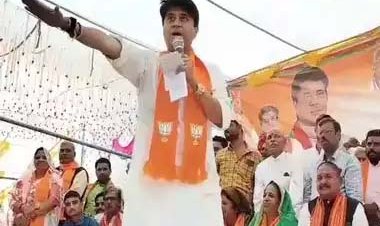 सिंधिया ने शिवपुरी से कांग्रेस पर साधा निशाना, बोले-कांग्रेसियों का मकसद हमेशा कुर्सी