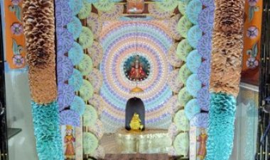 बड़नगर में बुद्धेश्वर बाबा का अदभुद श्रृंगार, 51 लाख रुपये के नोटों से सजाया