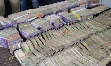 मंदसौर में कार से 1 करोड़ से ज्यादा नगद, 4 किलो चांदी की जब्त