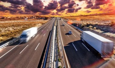 5 लाख करोड़ के खर्च से देश में बिछ रहा हाईवे-एक्सप्रेसवे-हाईवे का जाल