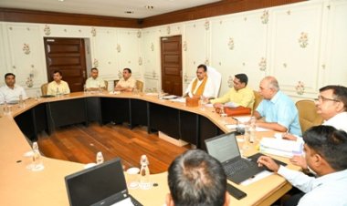 मुख्यमंत्री की उच्च स्तरीय बैठक, ताजेवाला हैडवर्क्स के लिए आगामी चार माह में डीपीआर बनाने के दिए निर्देश