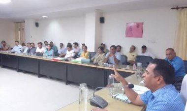 पूरक पोषाहार व सेनेट्री नेपकिन की पूर्ण पारदर्शीता से आपूर्ति करना सुनिश्चित करें: शासन सचिव, महिला एवं बाल विभाग