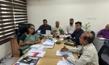 मिनरल एक्सप्लोरेशन में जुटी केन्द्र व राज्य की संस्थाएं परस्पर समन्वय व सहयोग से खनिज खोज कार्य को गति दें: खान सचिव आनन्दी