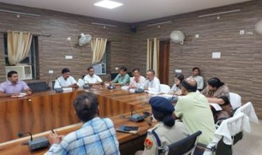 फील्ड अधिकारी आमजन की सुविधाओं से जुड़े विकास कार्यों की सतत मॉनिटरिंग करें-हीरालाल नागर