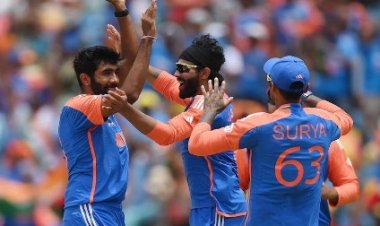 भारत विश्व विजेता, जीत लिया जग सारा