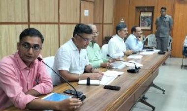 जिला प्रभारी मंत्री मदन दिलावर की अध्यक्षता में बजट घोषणा के क्रियान्वयन के संबंध में समीक्षा बैठक आयोजित