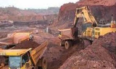 डूंगरपुर के दो खानधारकों को 19 करोड़ 68 लाख रुपये से अधिक के शास्ति नोटिस जारी