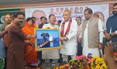 पहली बार मंडला पहुंचे प्रभारी मंत्री रामनिवास रावत का भाजपा कार्यालय में हुआ भव्य स्वागत