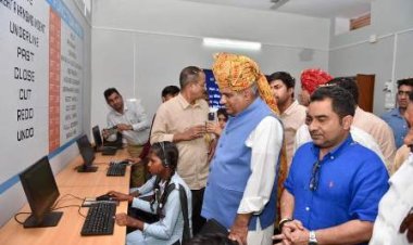 केंद्रीय मंत्री ने ई लाइब्रेरी सहित विकास कार्यों का किया लोकार्पण