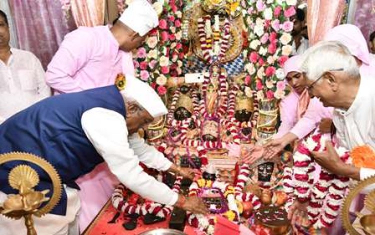 राज्यपाल हरिभाऊ बागडे ने चक्रधर प्रभु व भगवान गोविन्द प्रभु की पूजा की
