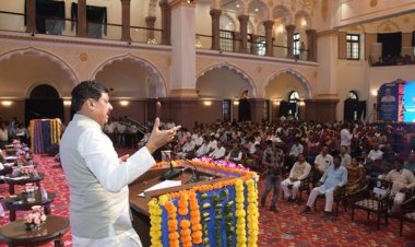 प्रधानमंत्री मोदी ने ग्वालियर में अत्याधुनिक गौशाला के साथ निर्मित कम्प्रेस्ड बायो गैस संयंत्र का किया वर्चुअली शुभारंभ