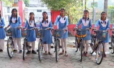 प्रदेश में इस वर्ष 4.50 लाख विद्यार्थियों को वितरित की जा रही हैं साइकिल