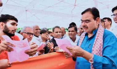 मुख्यमंत्री ने भरतपुर के सर्किट हाउस में की जनसुनवाई