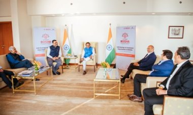 CM Shri Mohan Charan Majhi, along with Industry Minister Shri Sampad Chandra Swain