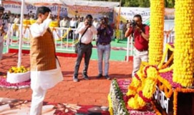 हिम्मत और पराक्रम से भरें हैं, मध्यप्रदेश पुलिस के सशक्त कदम हर मुसीबत से बड़े हैं : मुख्यमंत्री डॉ. यादव